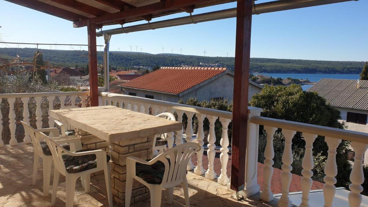 Happy 2Bedroom Apartments Gornji Karin Exterior foto