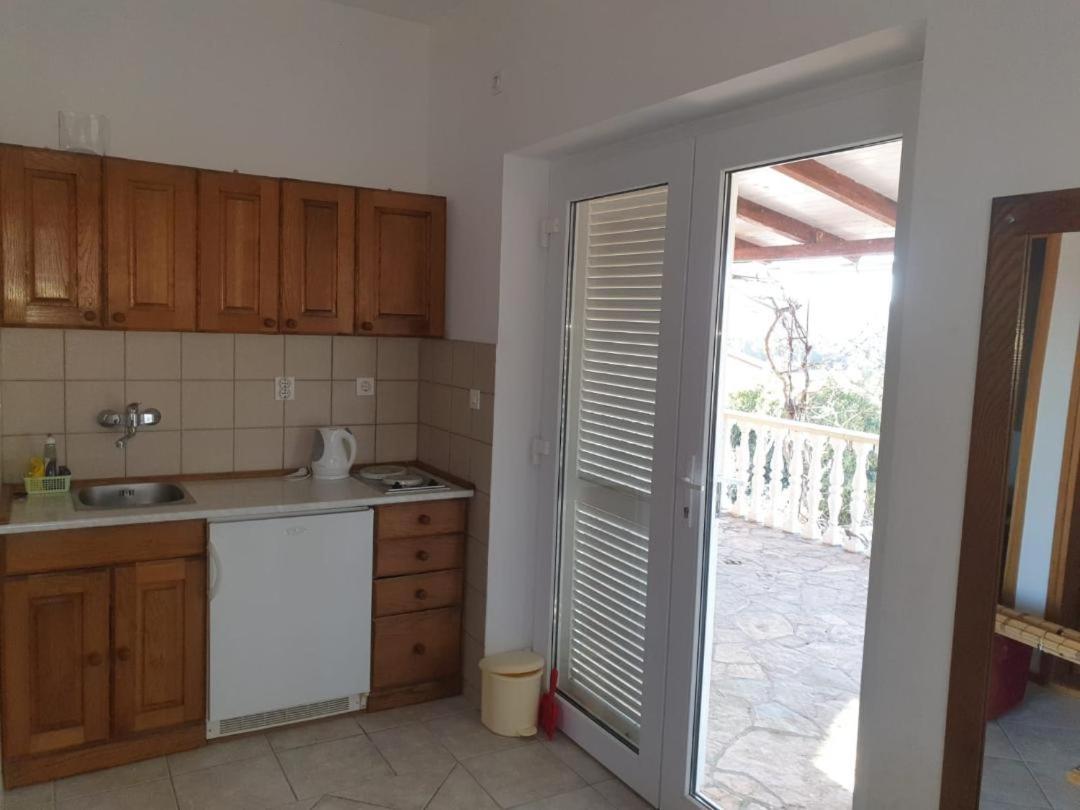 Happy 2Bedroom Apartments Gornji Karin Exterior foto