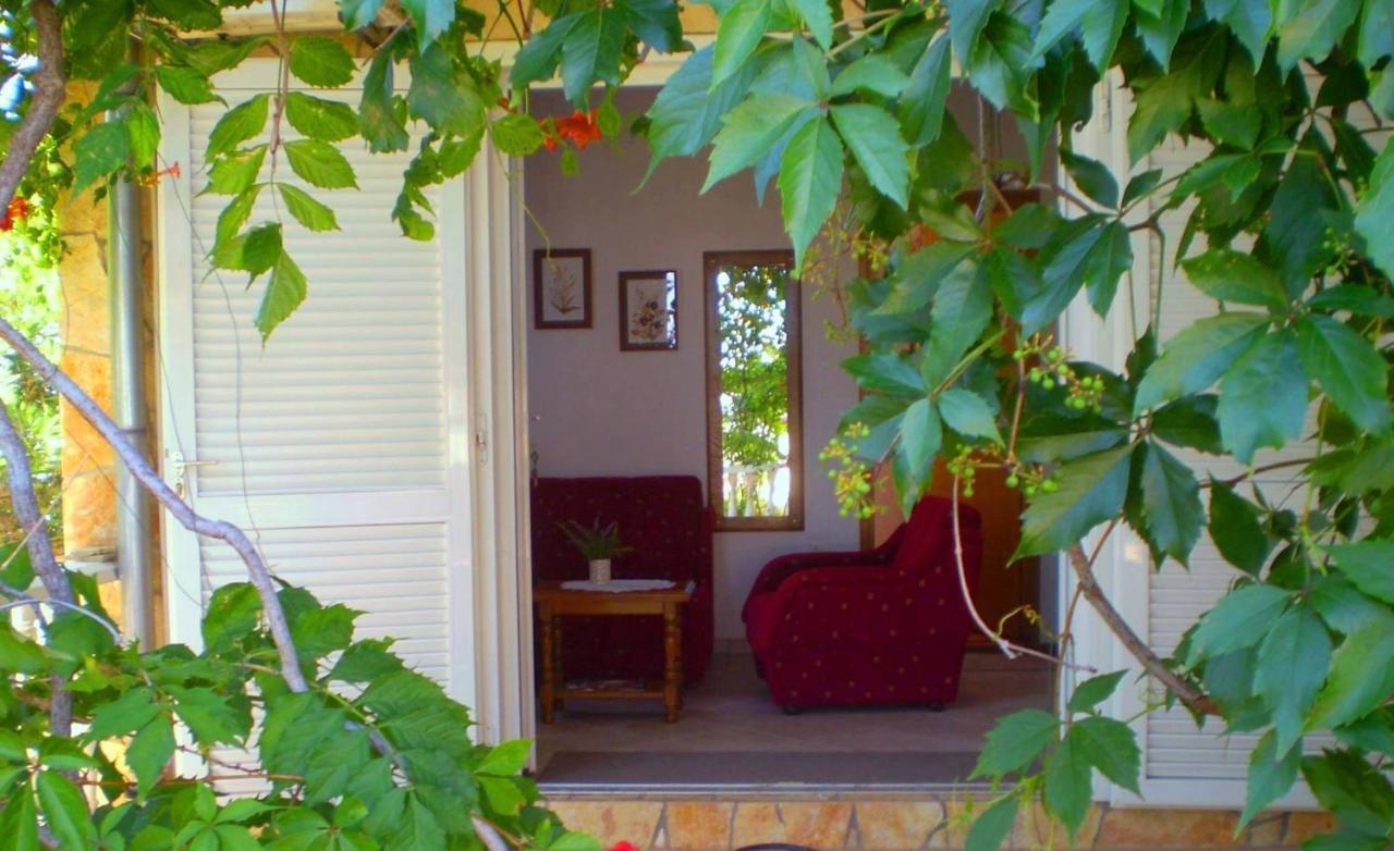 Happy 2Bedroom Apartments Gornji Karin Exterior foto